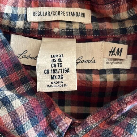 H&M plaid, short sleeved dress shirt in XL. - Picture 3 of 5